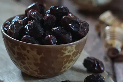 تصویر 4 از خرما مضافتی احسان مناسب استفاده در مراسم ها و ضیافت ها